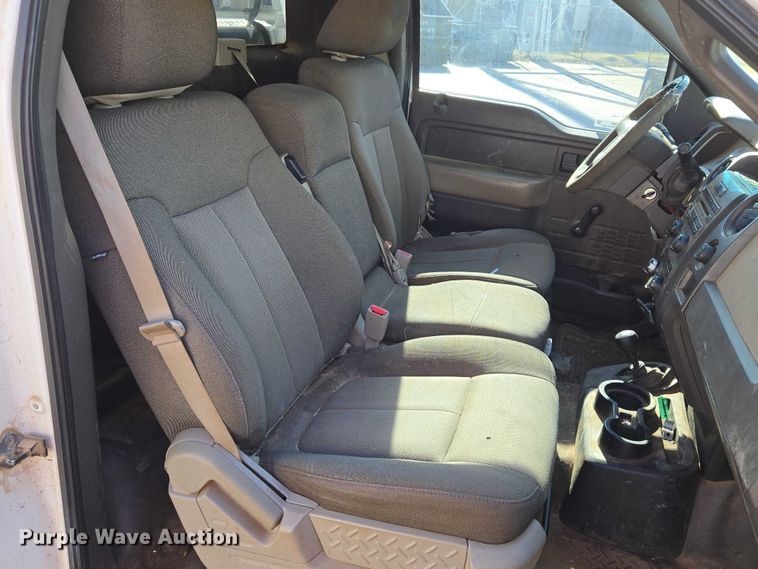 image for item ET5287 2010 Ford F150 pickup truck