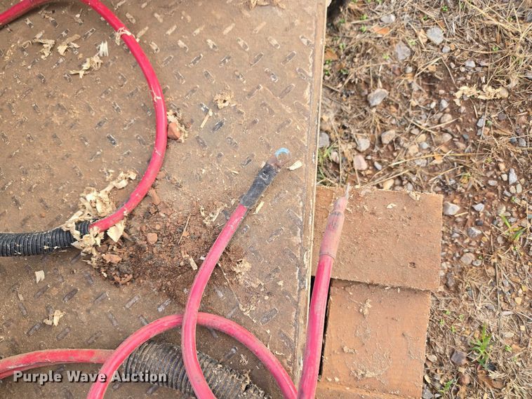 image for item ET5311 Tommy Gates CO. lift