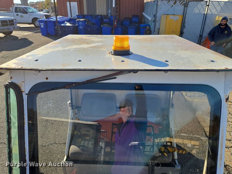 image for item ET5313 ClubCar golf cart