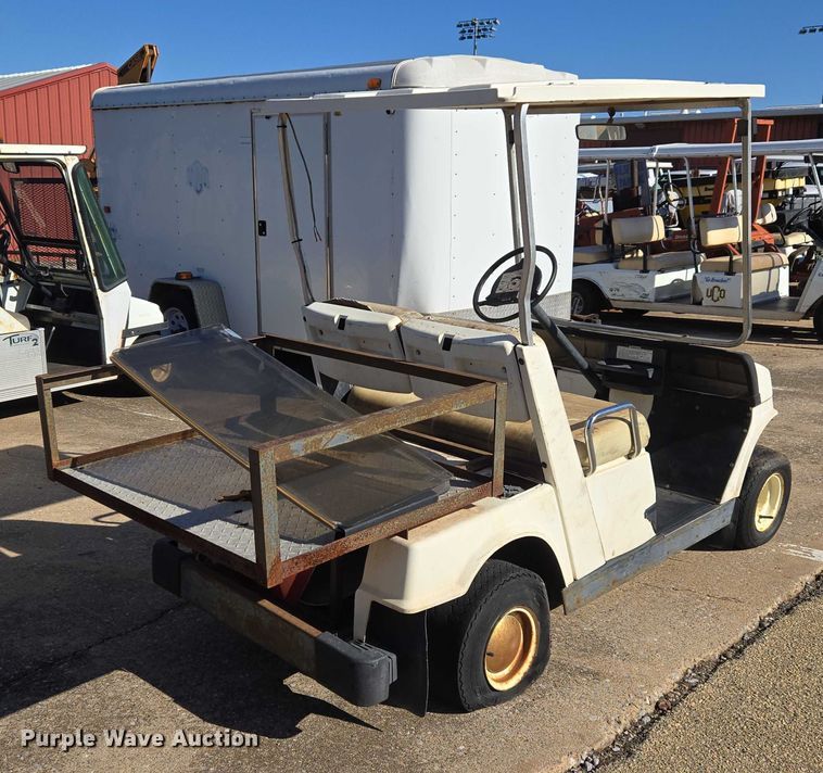 image for item ET5314 Yamaha golf cart