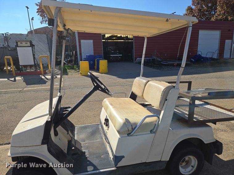 image for item ET5314 Yamaha golf cart