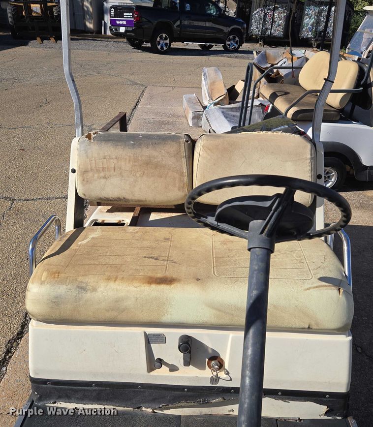 image for item ET5314 Yamaha golf cart
