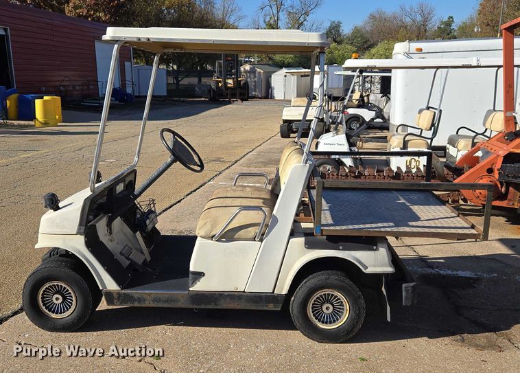 image for item ET5315 Yamaha golf cart
