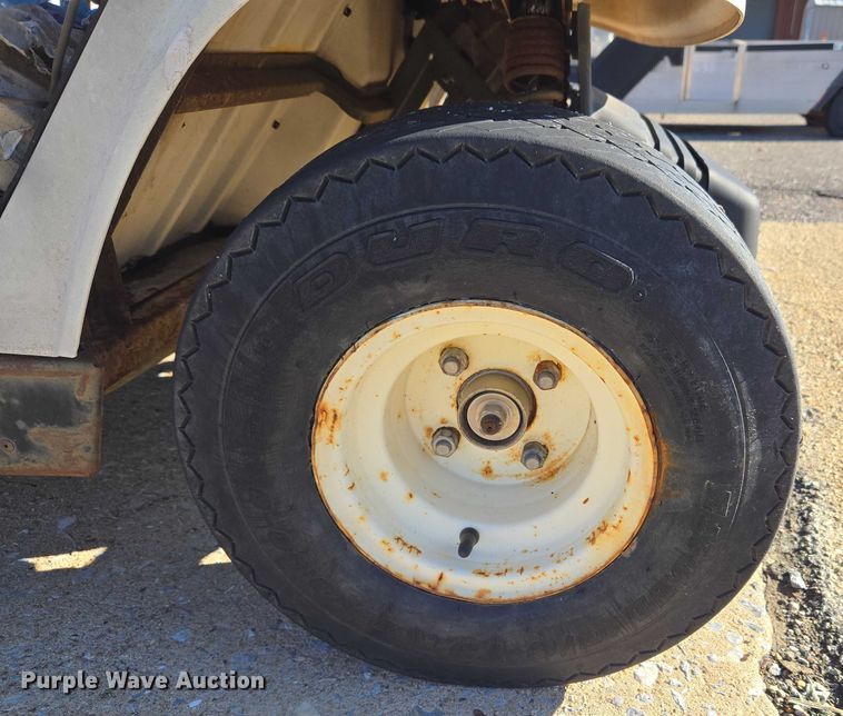 image for item ET5315 Yamaha golf cart