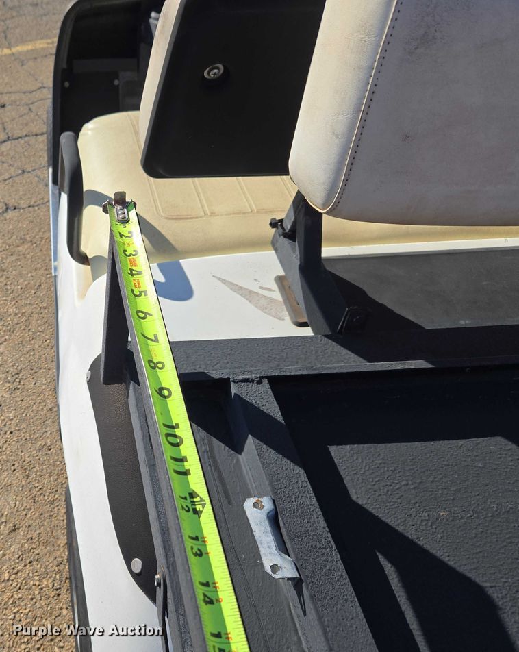 image for item ET5316 1999 Yamaha G16A golf cart