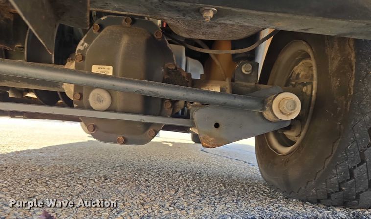 image for item ET5316 1999 Yamaha G16A golf cart