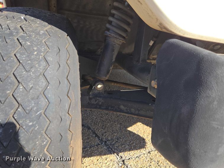 image for item ET5316 1999 Yamaha G16A golf cart