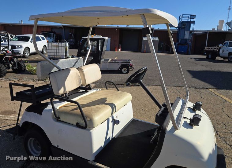 image for item ET5316 1999 Yamaha G16A golf cart