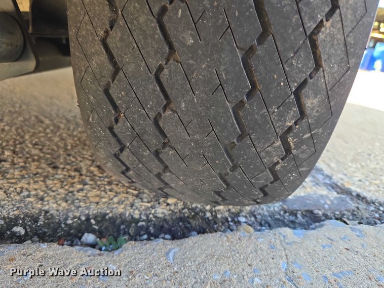 image for item ET5316 1999 Yamaha G16A golf cart