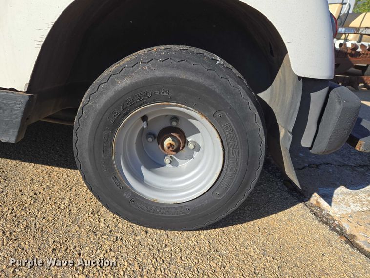 image for item ET5316 1999 Yamaha G16A golf cart