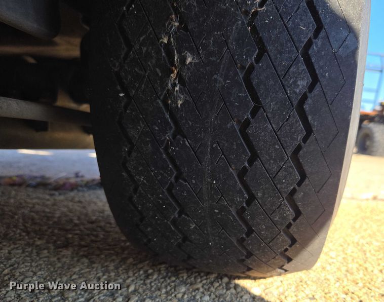 image for item ET5316 1999 Yamaha G16A golf cart