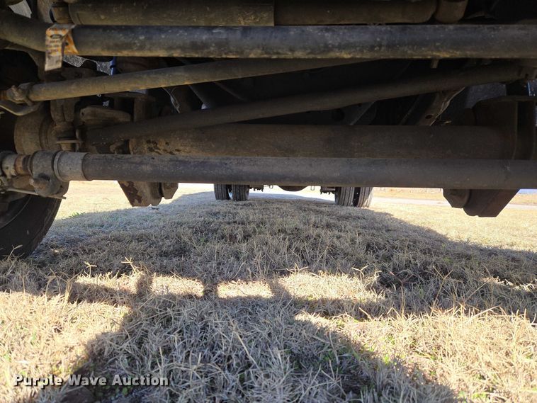 image for item ET5326 2015 Ford F550 Super Duty XLT ambulance