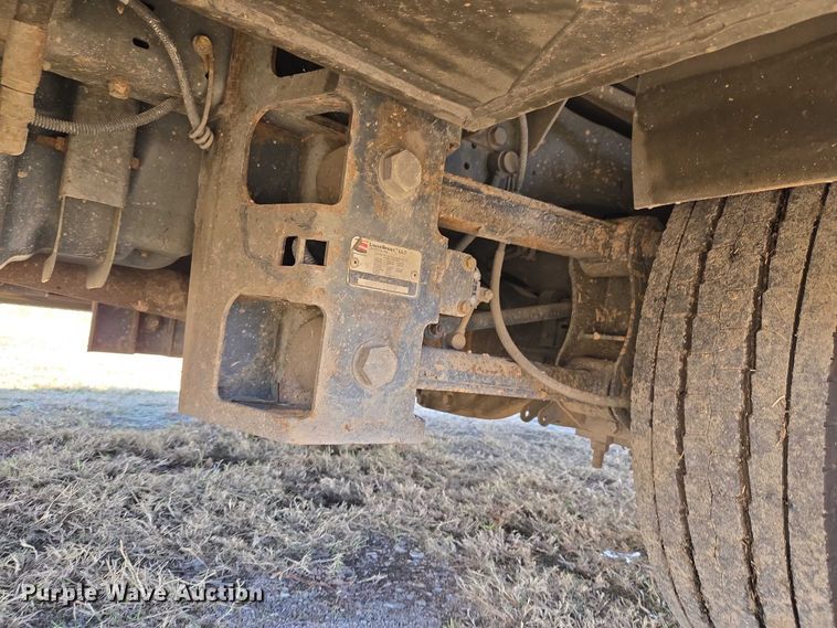 image for item ET5326 2015 Ford F550 Super Duty XLT ambulance