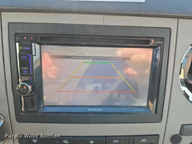 image for item ET5326 2015 Ford F550 Super Duty XLT ambulance