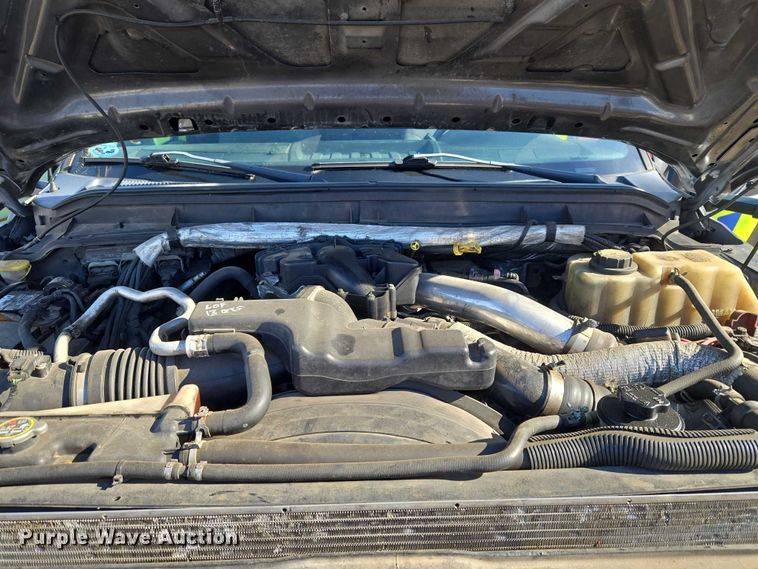 image for item ET5326 2015 Ford F550 Super Duty XLT ambulance