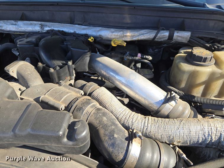 image for item ET5326 2015 Ford F550 Super Duty XLT ambulance