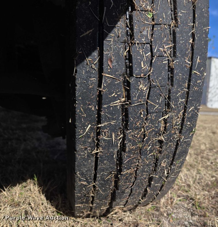 image for item ET5326 2015 Ford F550 Super Duty XLT ambulance