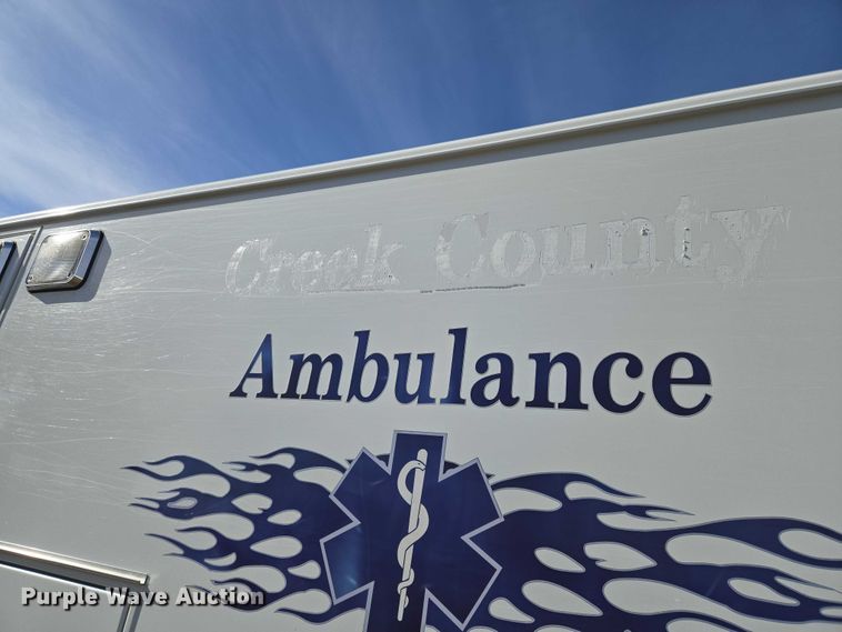 image for item ET5327 2014 RAM 4500HD ambulance