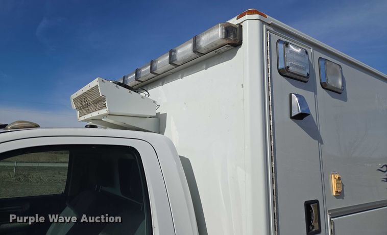 image for item ET5327 2014 RAM 4500HD ambulance