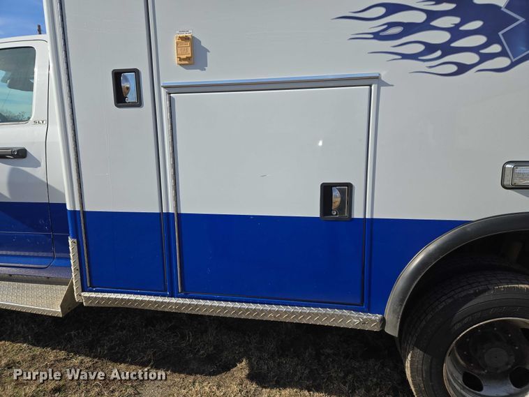 image for item ET5327 2014 RAM 4500HD ambulance