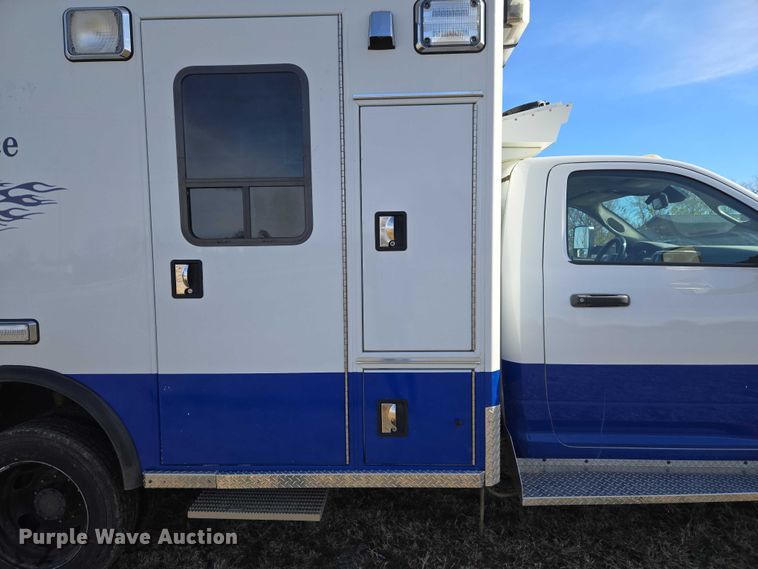 image for item ET5327 2014 RAM 4500HD ambulance