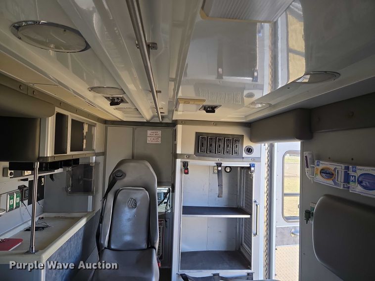 image for item ET5327 2014 RAM 4500HD ambulance