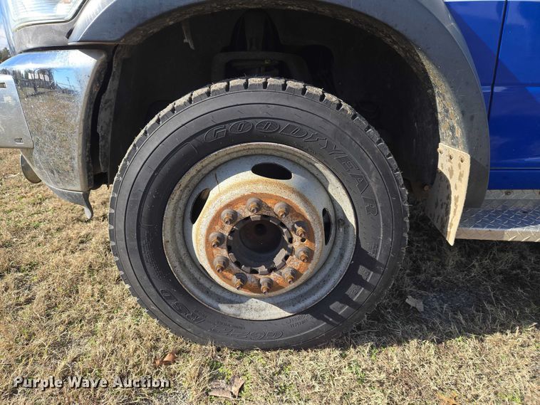 image for item ET5327 2014 RAM 4500HD ambulance