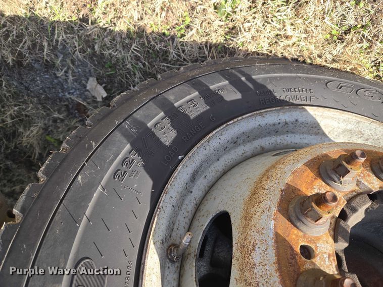 image for item ET5327 2014 RAM 4500HD ambulance