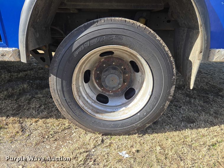 image for item ET5327 2014 RAM 4500HD ambulance