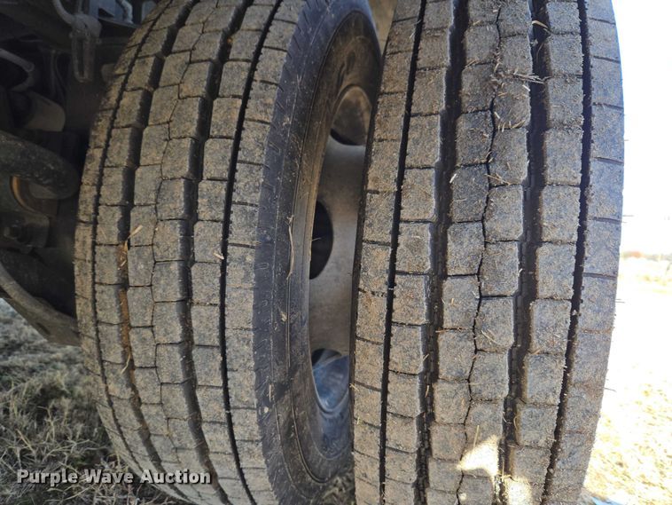 image for item ET5327 2014 RAM 4500HD ambulance