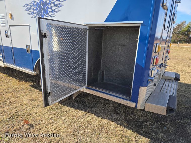 image for item ET5328 2016 RAM 4500HD ambulance