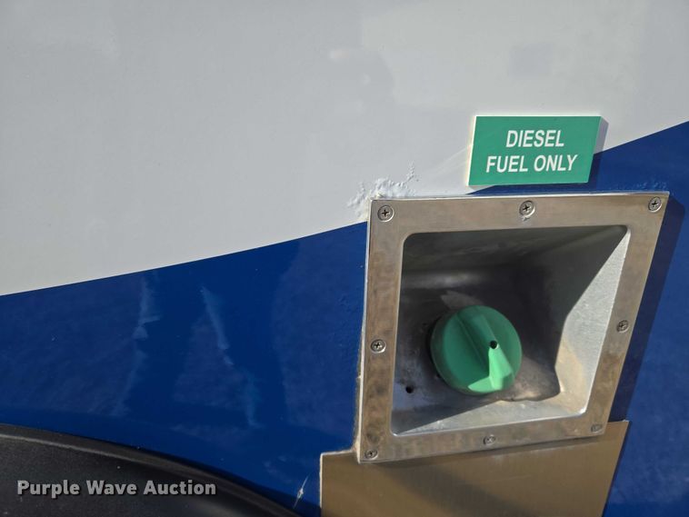 image for item ET5328 2016 RAM 4500HD ambulance