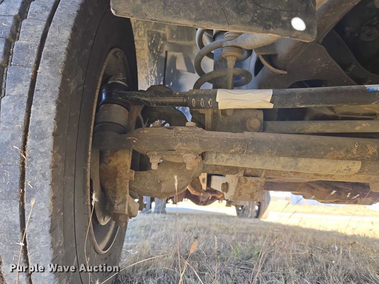 image for item ET5328 2016 RAM 4500HD ambulance