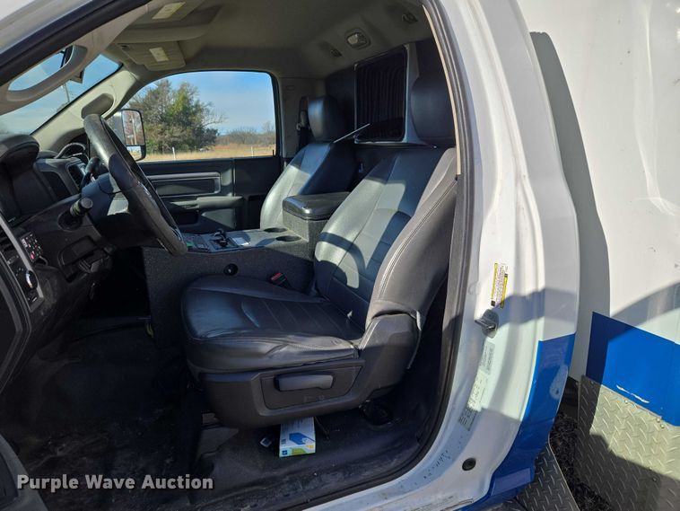 image for item ET5328 2016 RAM 4500HD ambulance