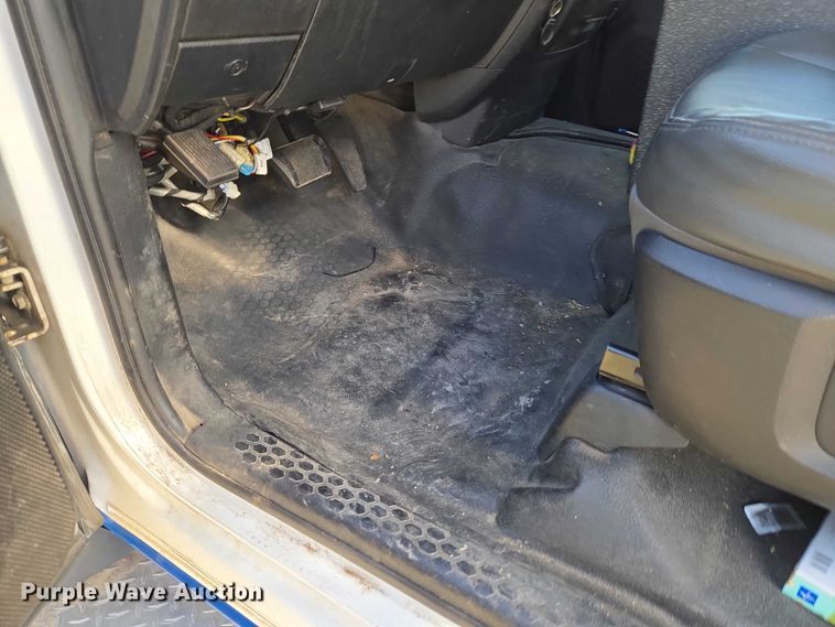 image for item ET5328 2016 RAM 4500HD ambulance