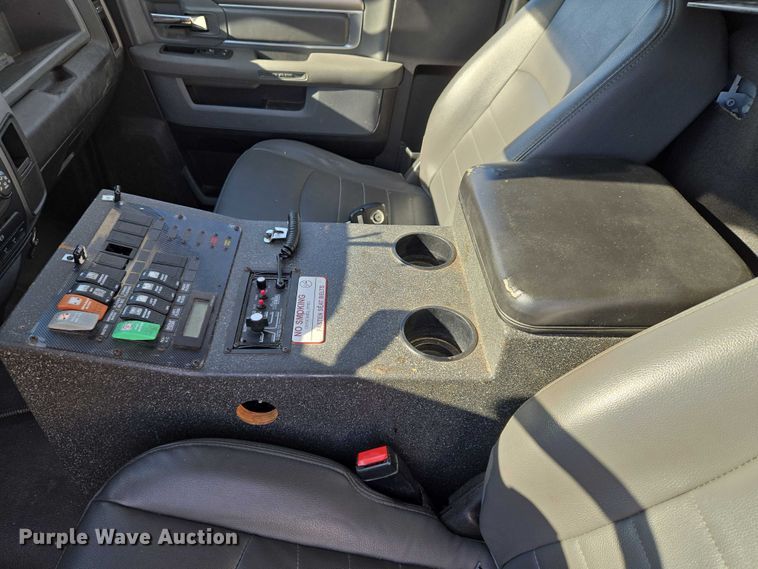 image for item ET5328 2016 RAM 4500HD ambulance