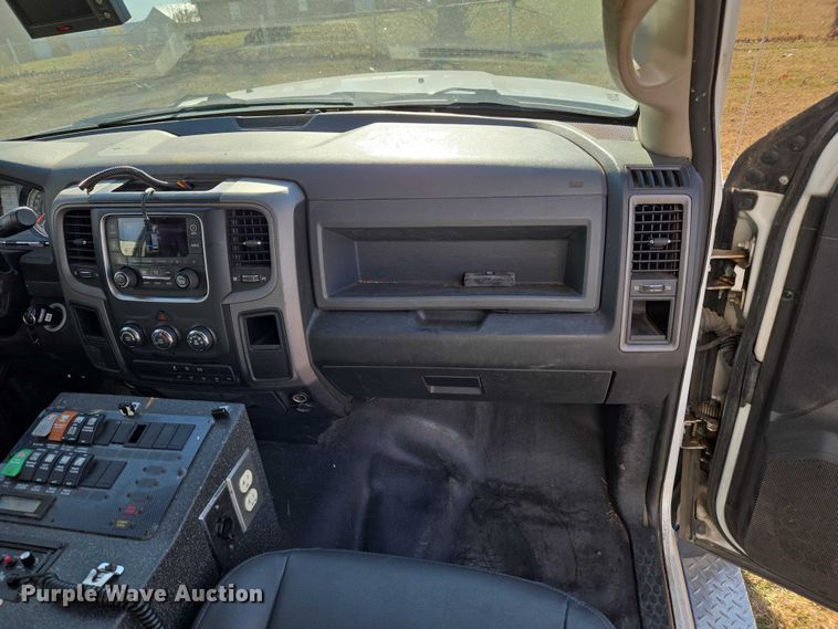 image for item ET5328 2016 RAM 4500HD ambulance