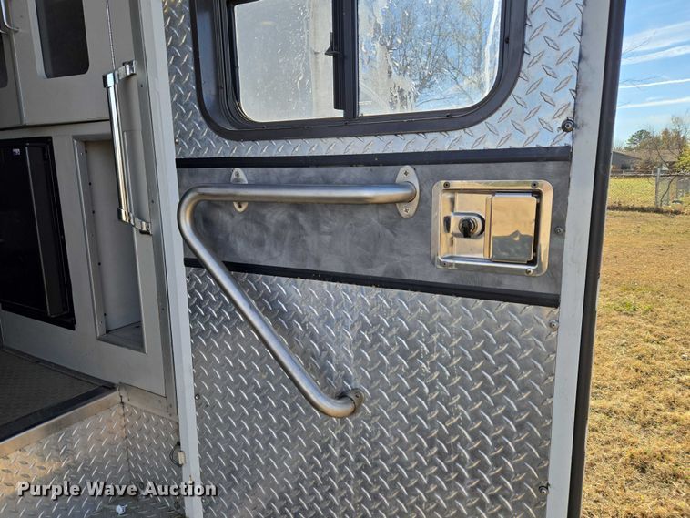 image for item ET5328 2016 RAM 4500HD ambulance