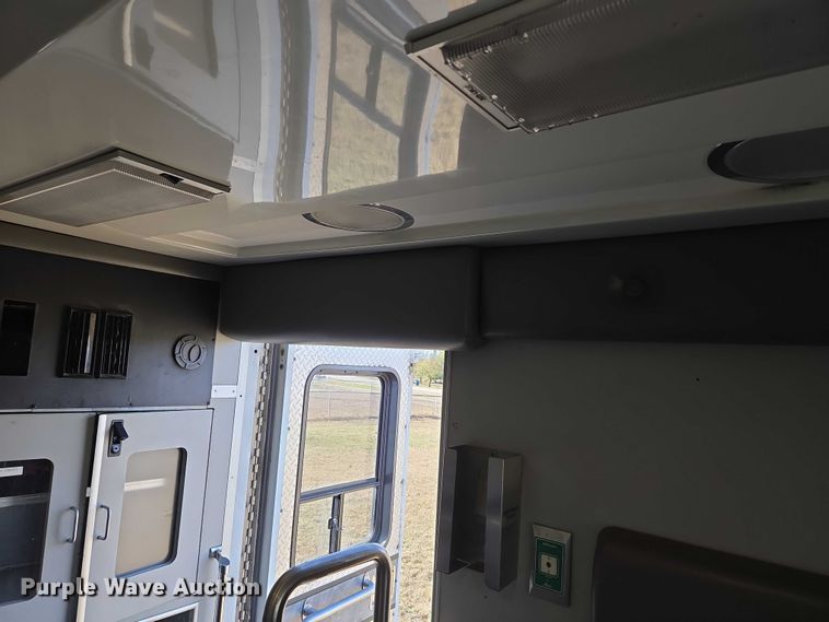 image for item ET5328 2016 RAM 4500HD ambulance