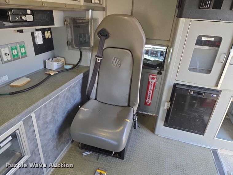 image for item ET5328 2016 RAM 4500HD ambulance