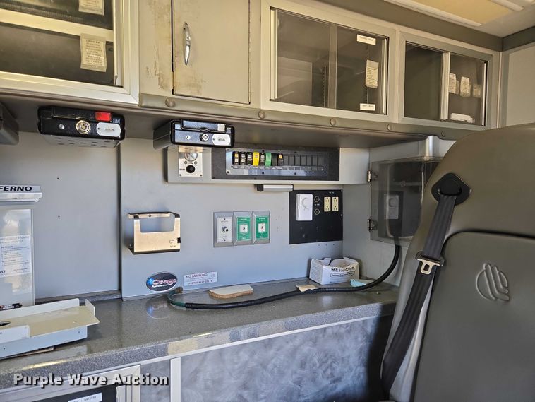 image for item ET5328 2016 RAM 4500HD ambulance