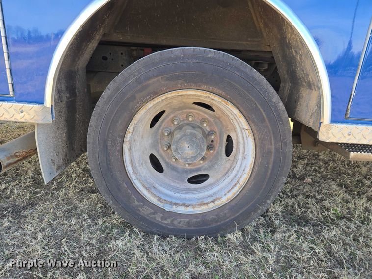 image for item ET5328 2016 RAM 4500HD ambulance