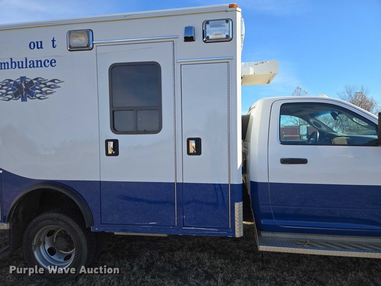 image for item ET5329 2015 RAM 4500HD ambulance