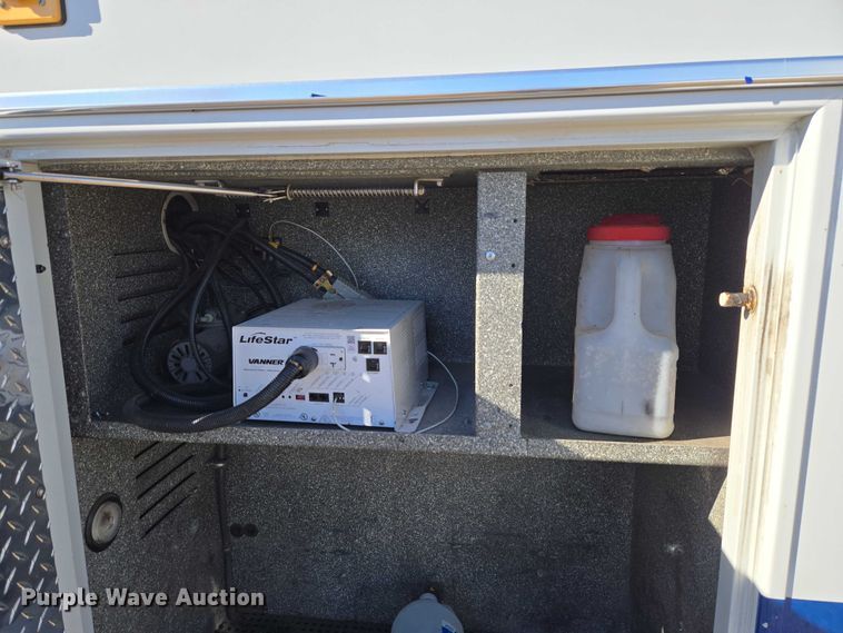 image for item ET5329 2015 RAM 4500HD ambulance