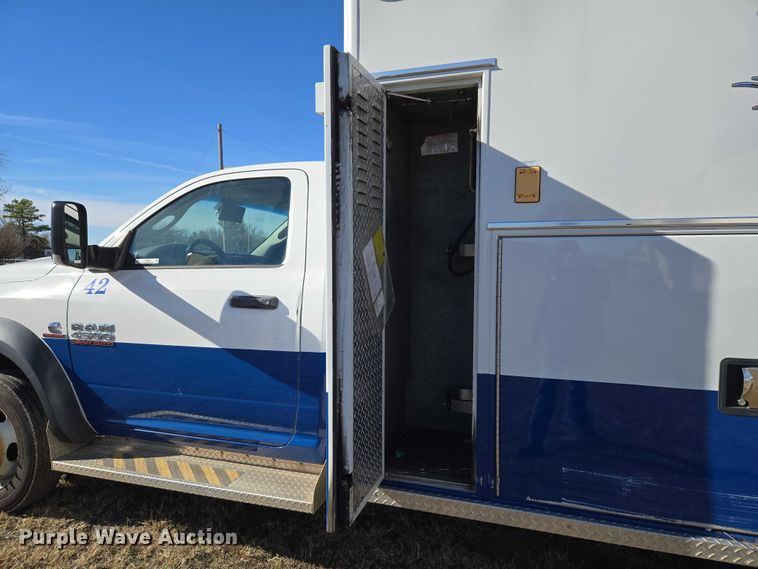 image for item ET5329 2015 RAM 4500HD ambulance