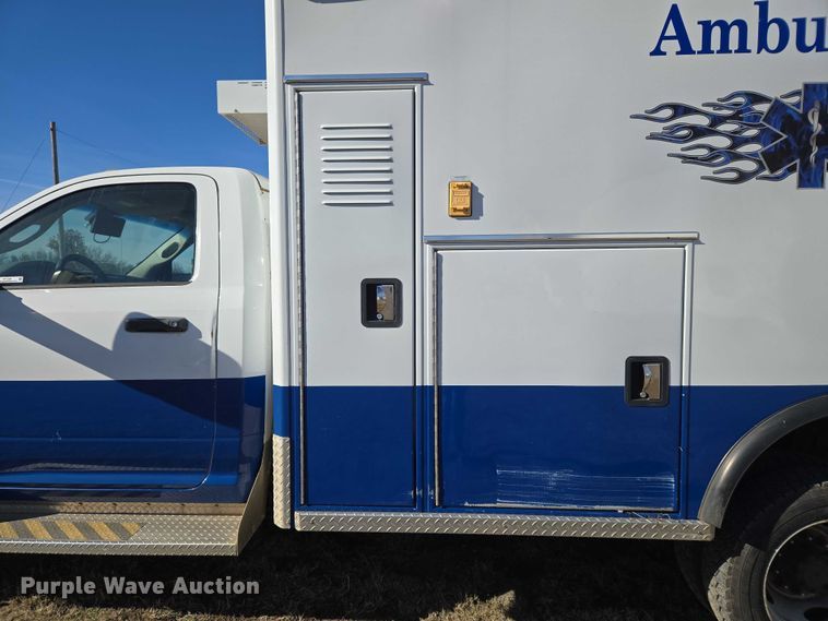 image for item ET5329 2015 RAM 4500HD ambulance