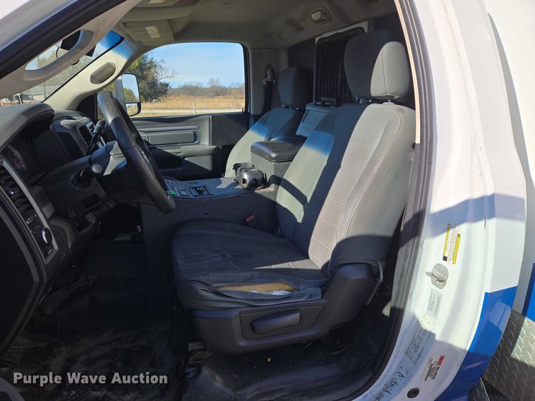 image for item ET5329 2015 RAM 4500HD ambulance