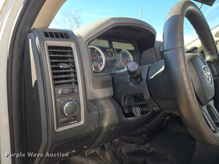 image for item ET5329 2015 RAM 4500HD ambulance