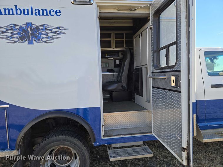 image for item ET5329 2015 RAM 4500HD ambulance