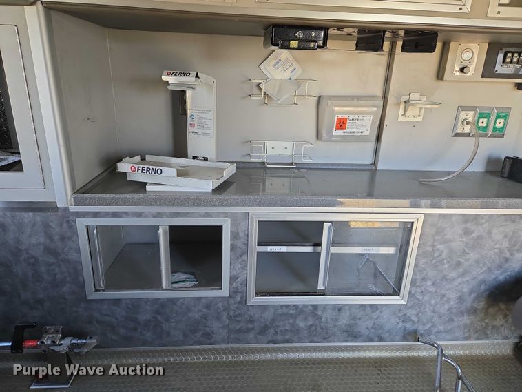 image for item ET5329 2015 RAM 4500HD ambulance